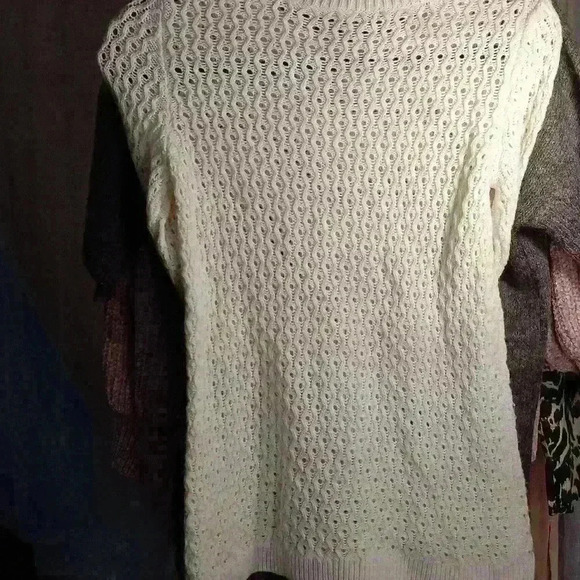 Talbots white sweater size P nylon and lambs wool blend, super soft luxury open - Picture 8 of 9